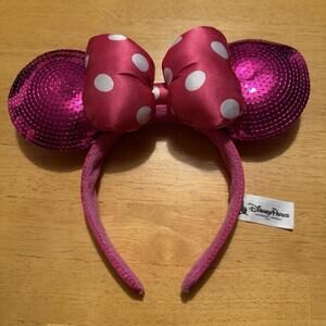 Minnie Mouse Ears DISNEY PARKS AUTHENTIC Headband Sequined Bow Magenta Hot Pink